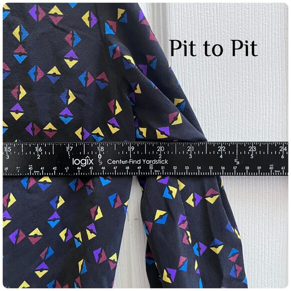 Derek Lam Silk Cuneiform Print Collared Drape Blouse Size 0 Relaxed Fit - Picture 15 of 16